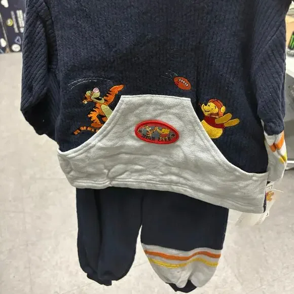 Vintage 2000 Disney Pooh & Tigger “High-Five” Hoodie Set | Size 3T - Picture 3 of 5